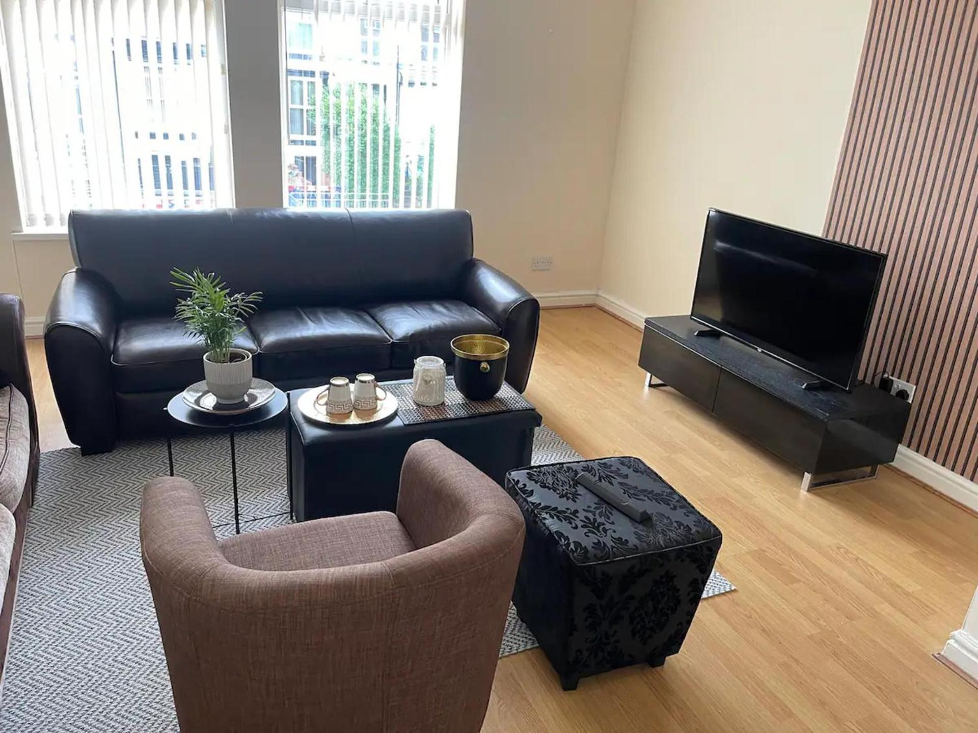 2-Bed Apartment - Sleeps 4 - Street Parking - Wifi Manchester Exterior photo