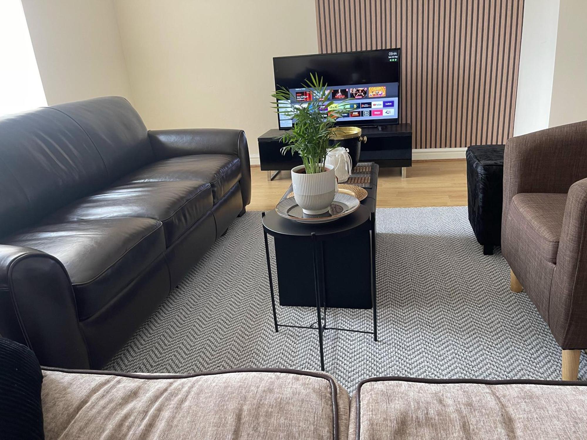 2-Bed Apartment - Sleeps 4 - Street Parking - Wifi Manchester Exterior photo