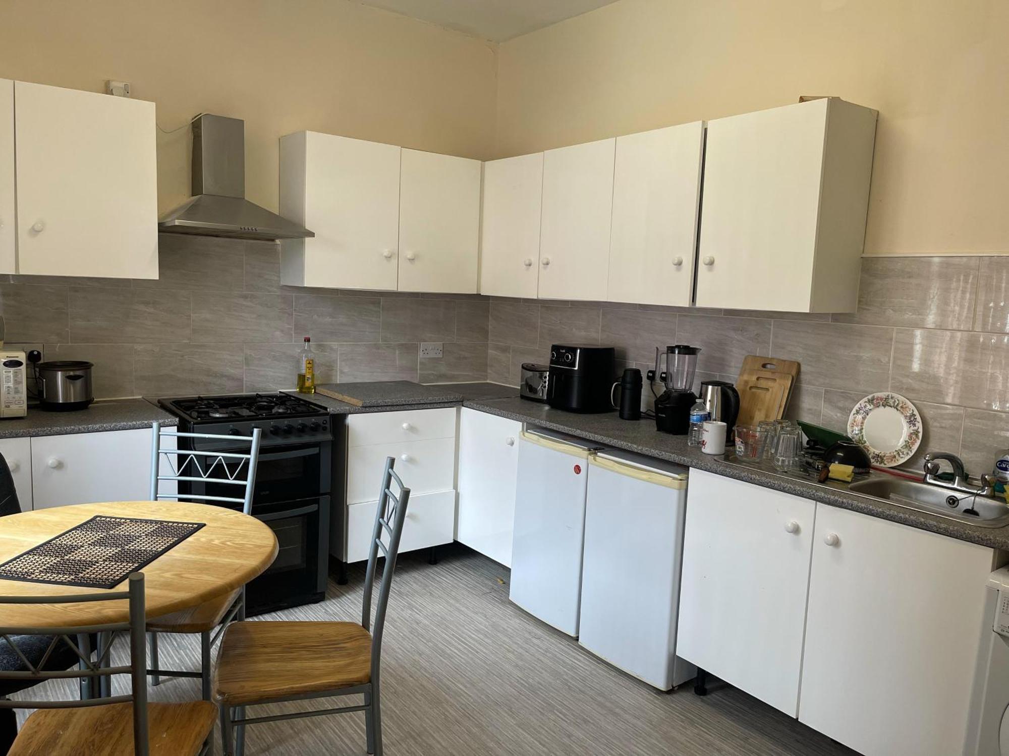 2-Bed Apartment - Sleeps 4 - Street Parking - Wifi Manchester Exterior photo